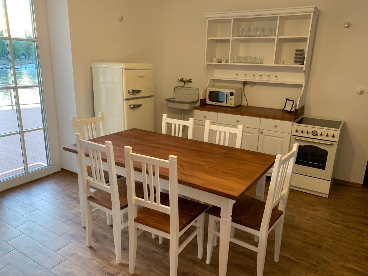 Szazesztendos Reveszhaz Apartman Szigetmonostor 外观 照片