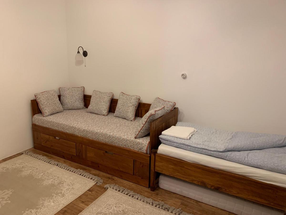 Szazesztendos Reveszhaz Apartman Szigetmonostor 外观 照片